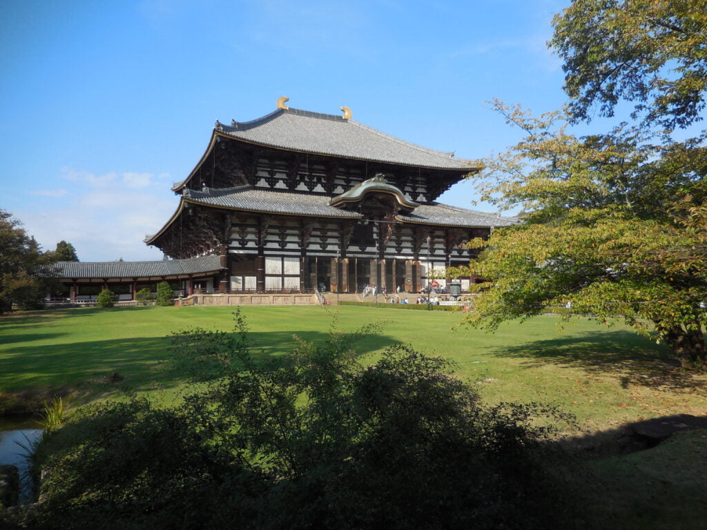 Il parco di Nara, tra i cervi e il Tōdai-ji - immagine 9