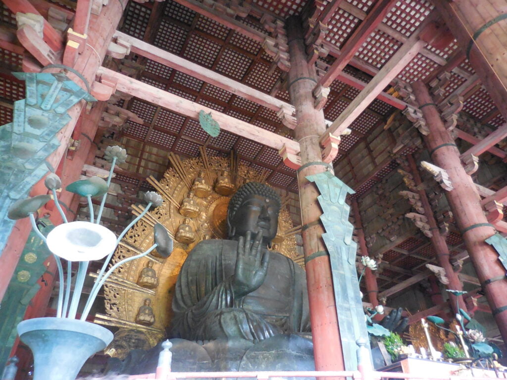 Il parco di Nara, tra i cervi e il Tōdai-ji - immagine 10