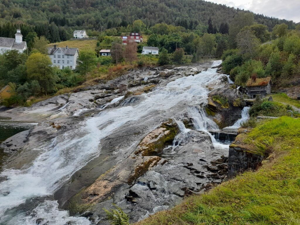 Da Geiranger a Hellesylt, cartolina dai fiordi - immagine 13