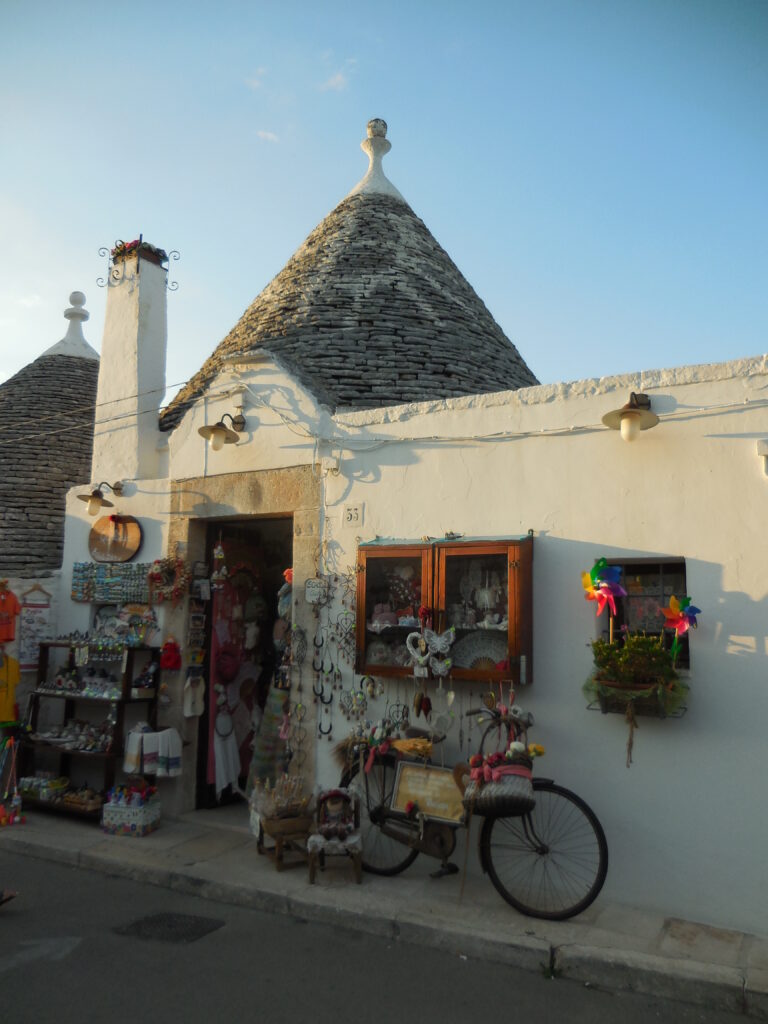 Alberobello, mezza giornata nel borgo dei trulli - immagine 6