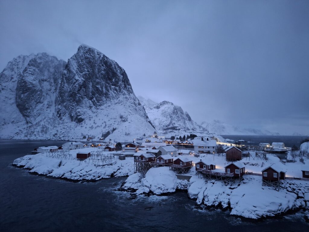 Lofoten in inverno, vivere la notte polare a Capodanno - immagine 24